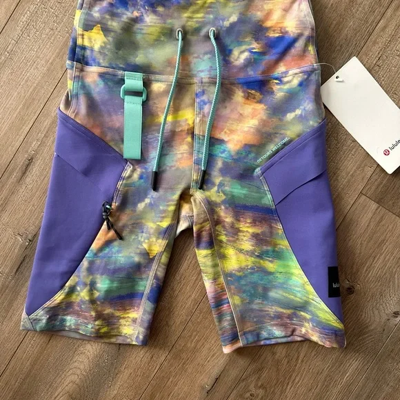 $98 MSRP Lululemon Cargo Hiking Shorts 8” - Picture 6 of 8